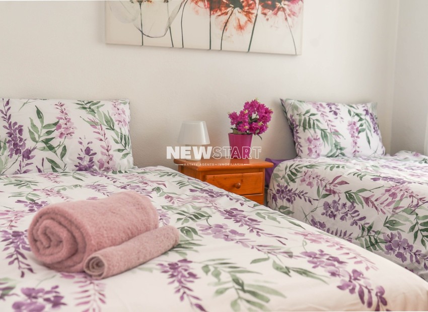 Resale - Duplex - La Marina - Urb. El Oasis