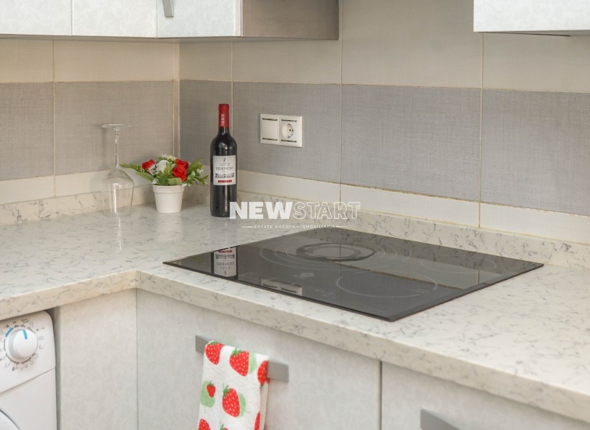 Resale - Duplex - La Marina - Urb. El Oasis