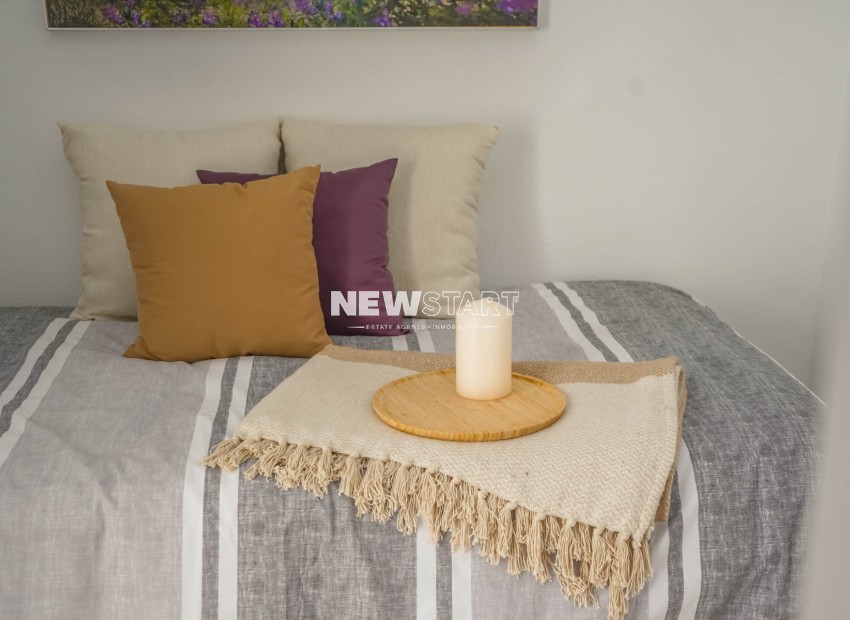 Resale - Duplex - La Marina - Urb. El Oasis