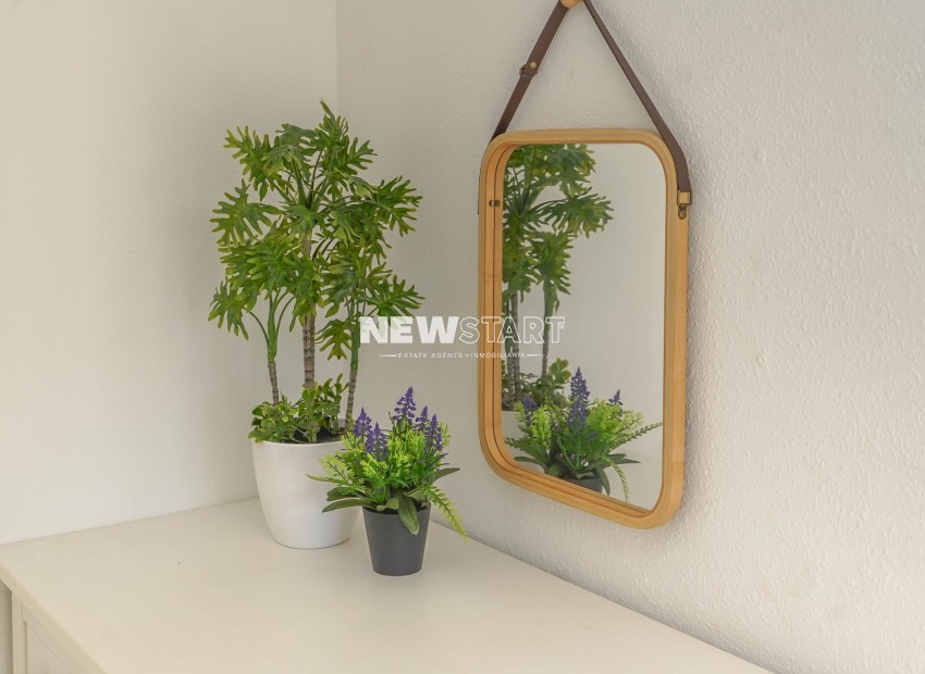 Resale - Duplex - La Marina - Urb. El Oasis