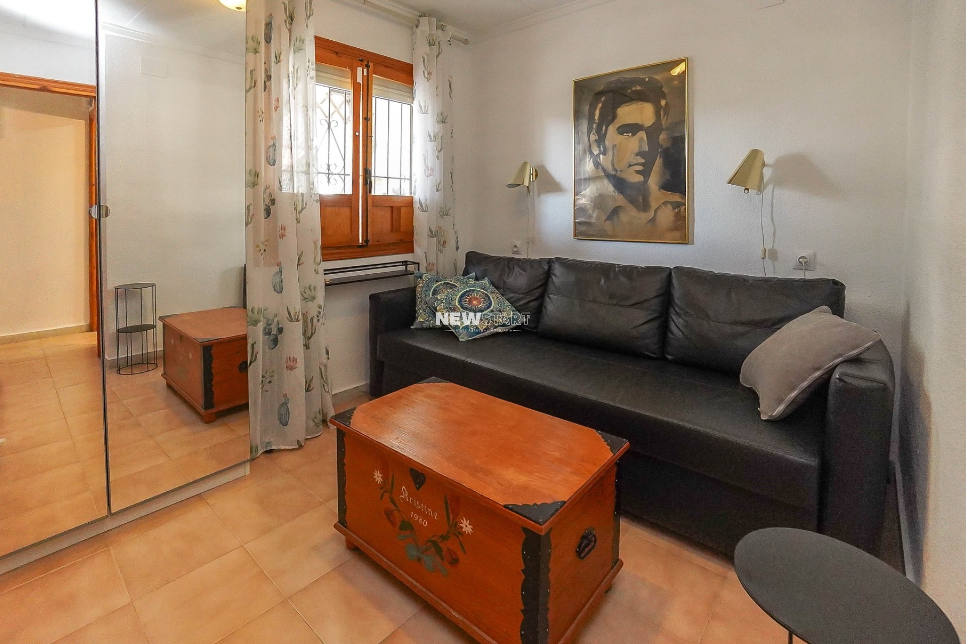 Resale - End Terrace - La Marina - Urb. La Marina