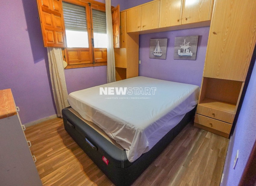 Resale - End Terrace - La Marina - Urb. La Marina