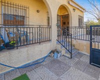 Resale - End Terrace - La Marina - Urb. La Marina