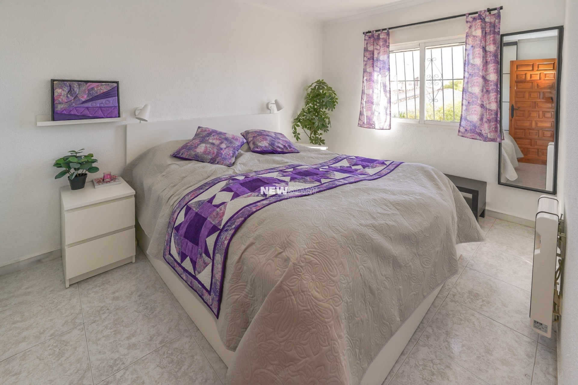 Resale - End Terrace Townhouse - La Marina - Urb. La Marina