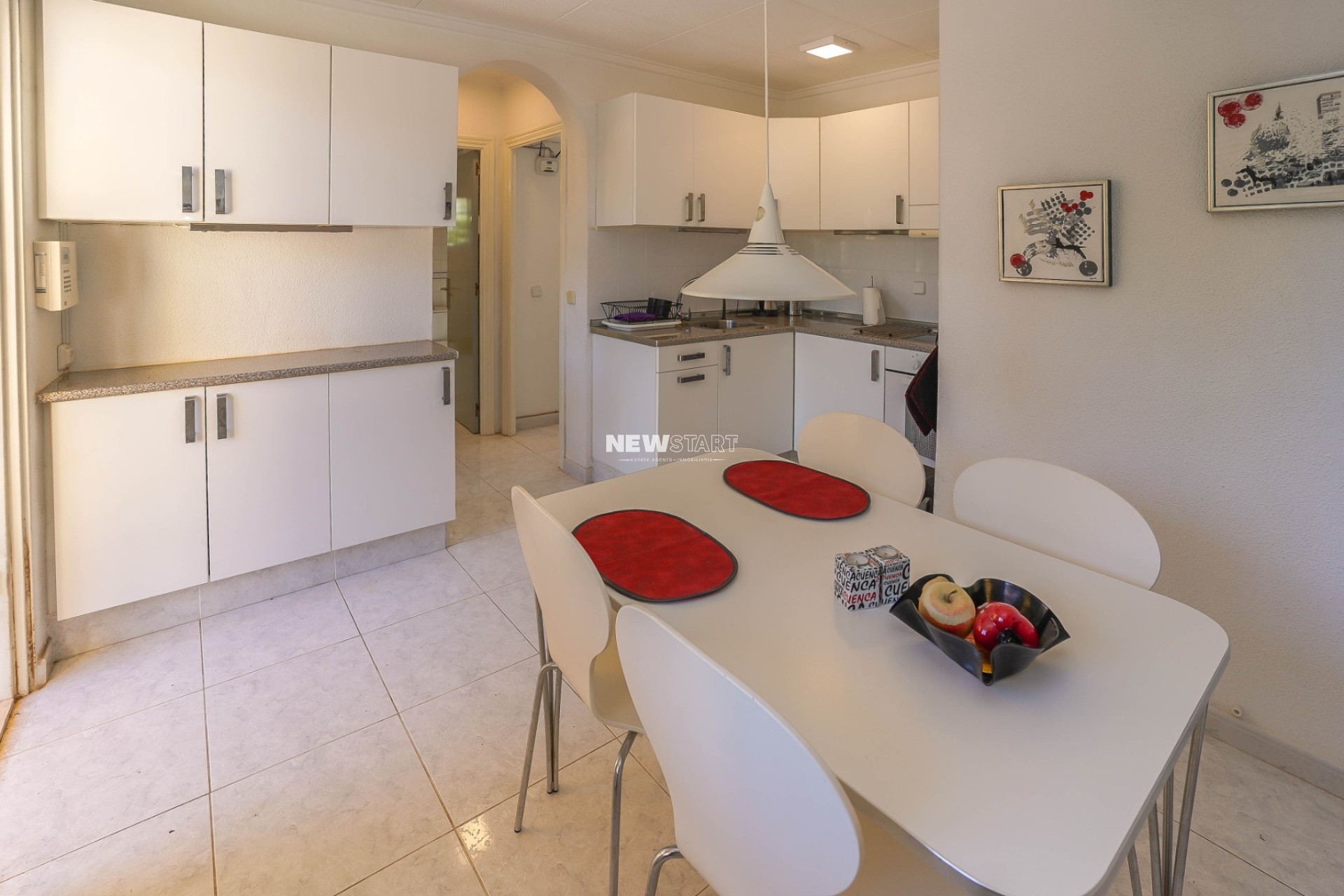 Resale - End Terrace Townhouse - La Marina - Urb. La Marina