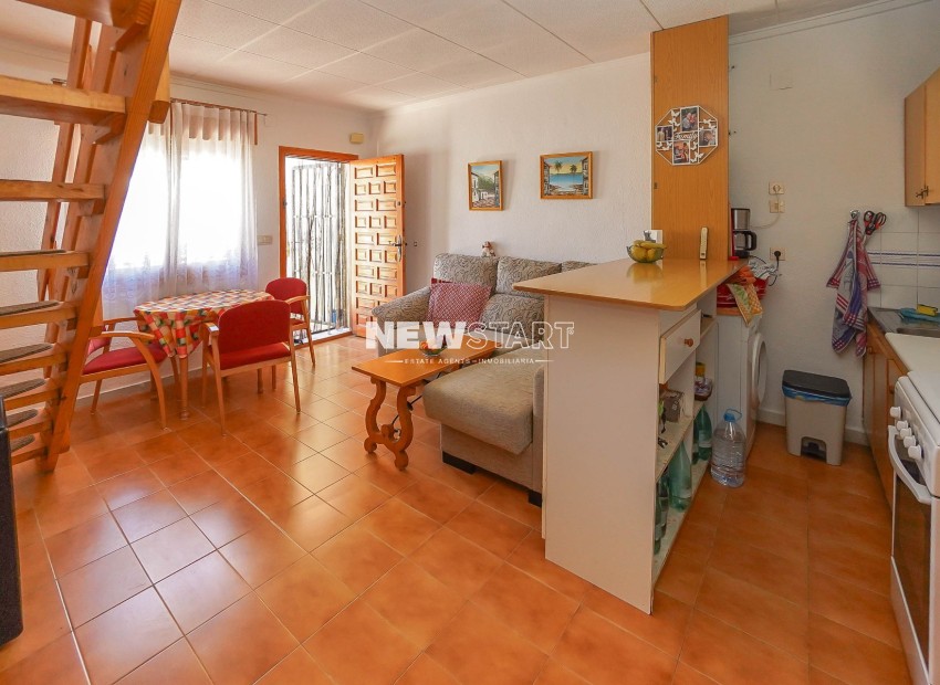 Resale - End Terraced Townhouse - La Marina - Urb. La Marina