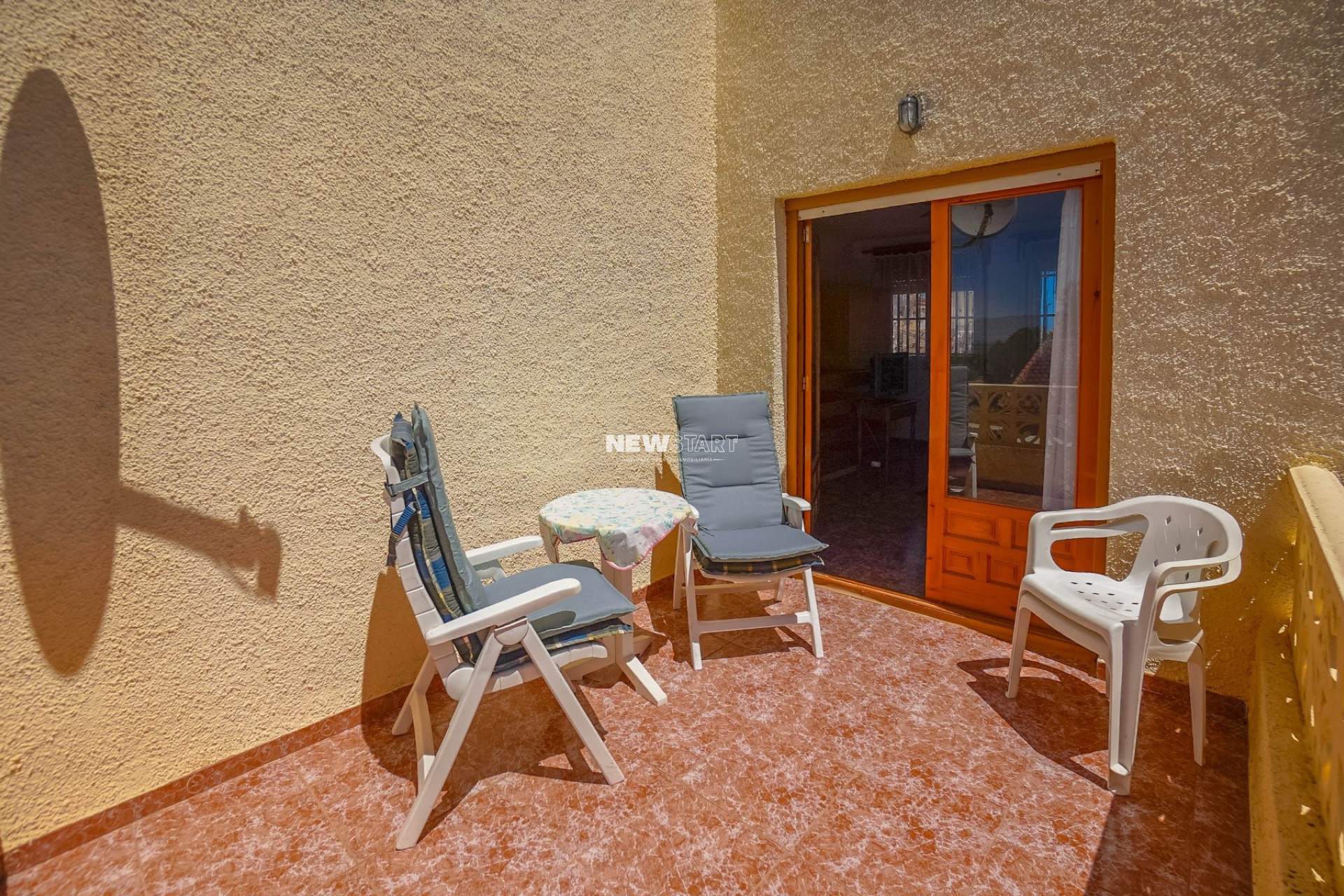 Resale - End Terraced Townhouse - La Marina - Urb. La Marina