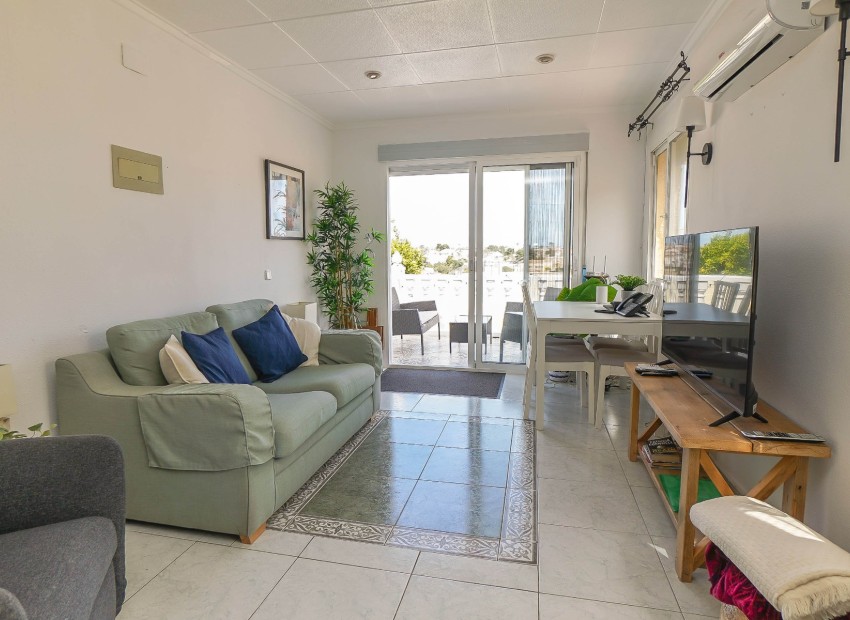 Resale - Independent Villa - La Marina - Urb. La Marina
