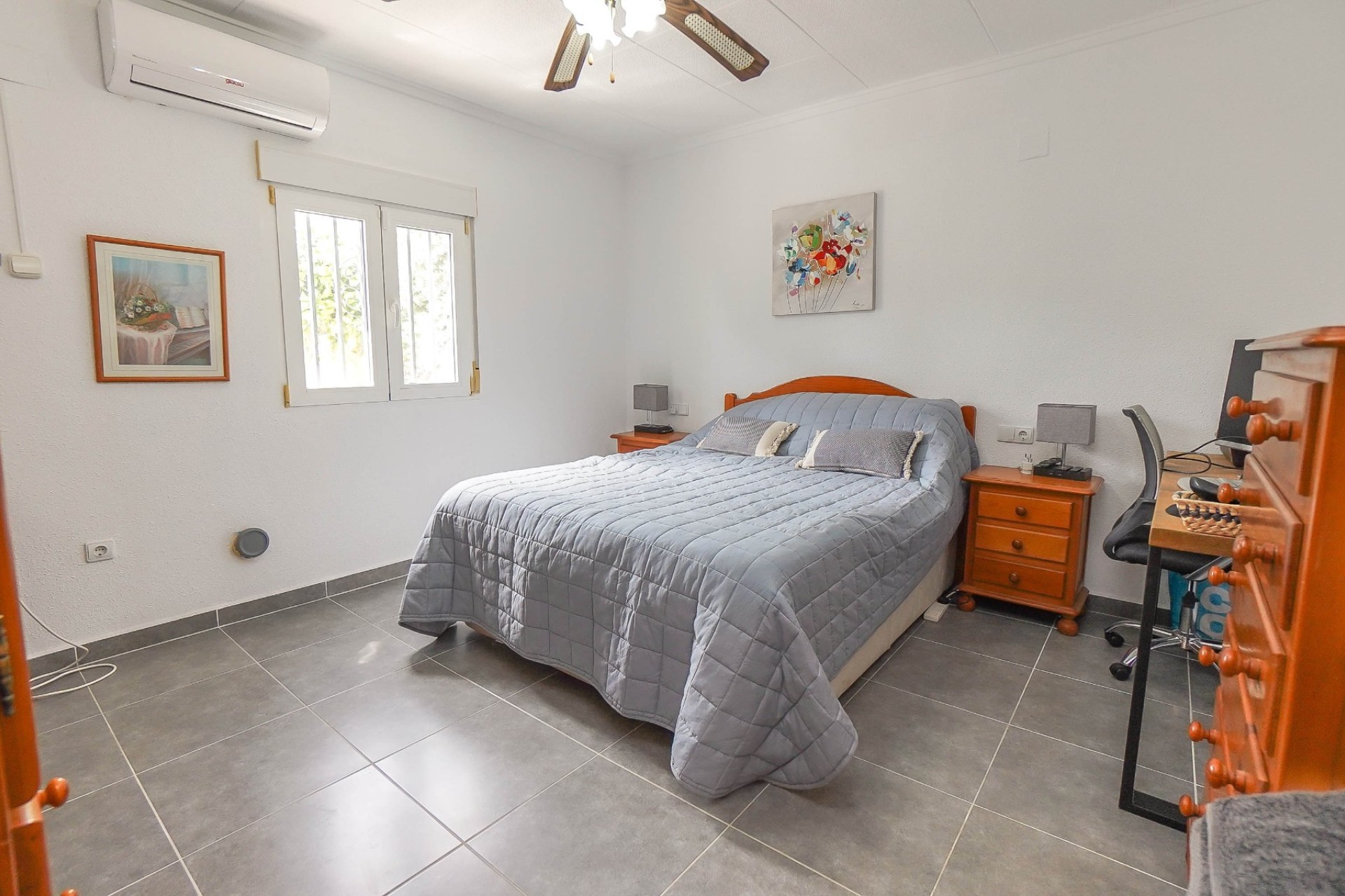 Resale - Independent Villa - La Marina - Urb. La Marina