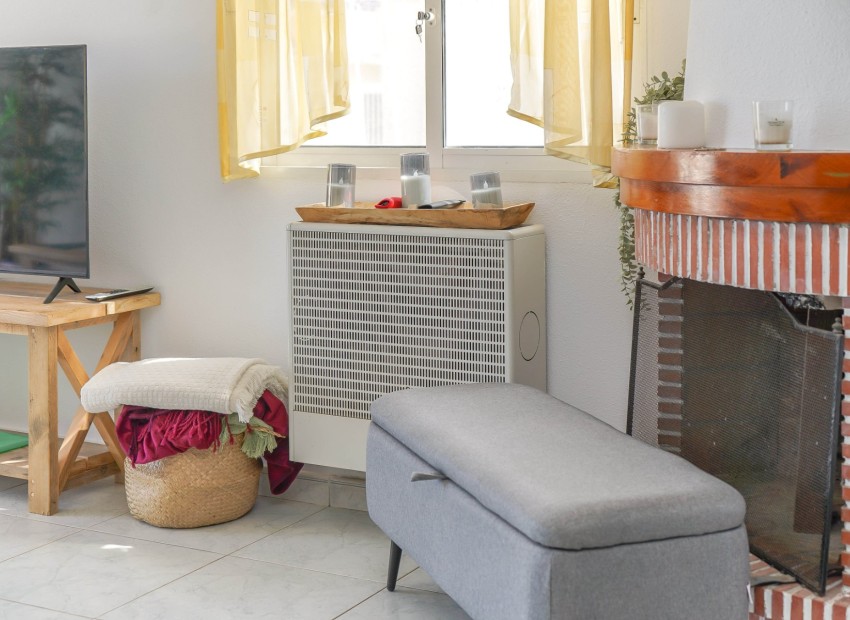 Resale - Independent Villa - La Marina - Urb. La Marina