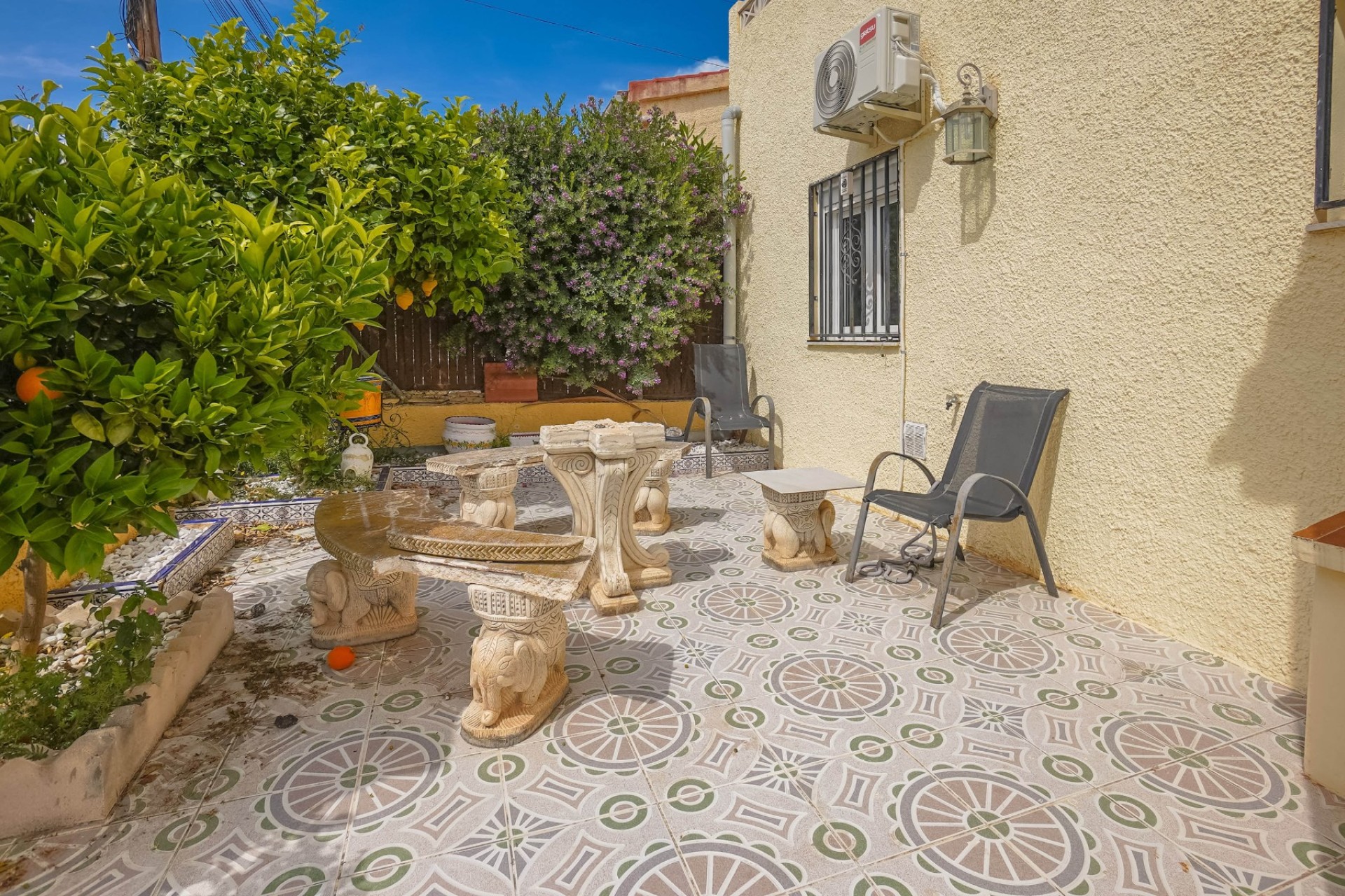 Resale - Independent Villa - La Marina - Urb. La Marina