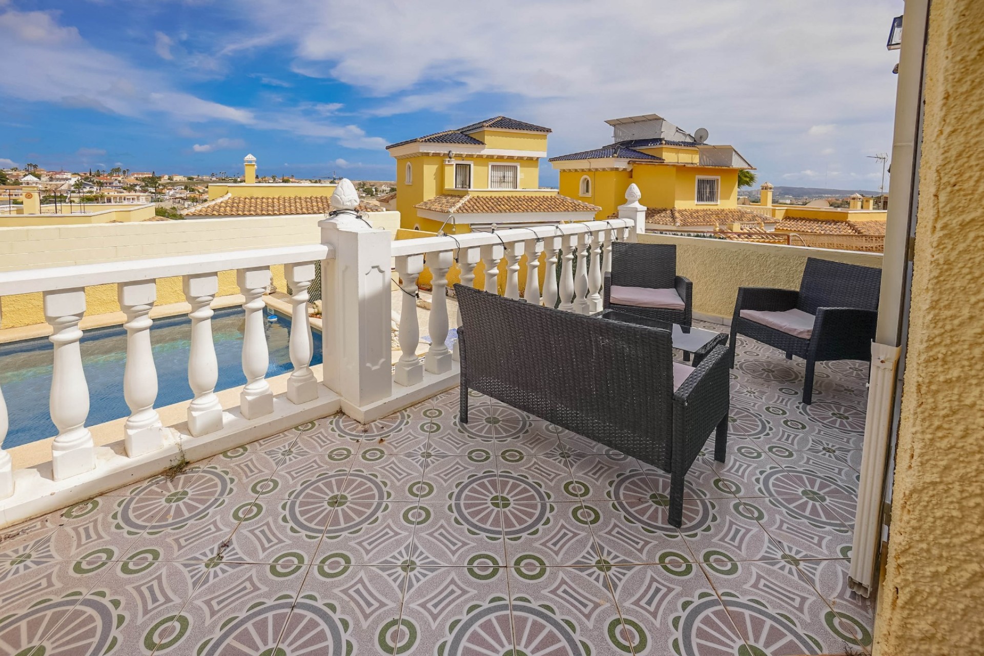 Resale - Independent Villa - La Marina - Urb. La Marina