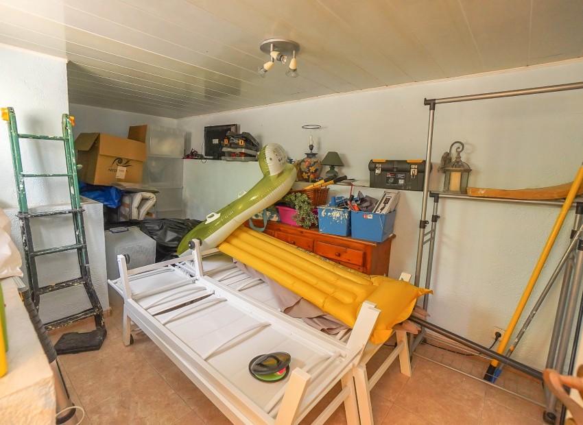 Resale - Independent Villa - La Marina - Urb. La Marina