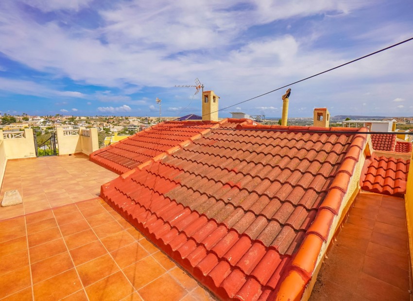Resale - Independent Villa - La Marina - Urb. La Marina
