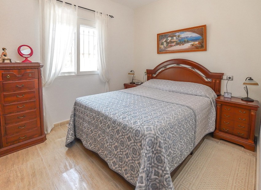 Resale - Independent Villa - La Marina - Urb. La Marina
