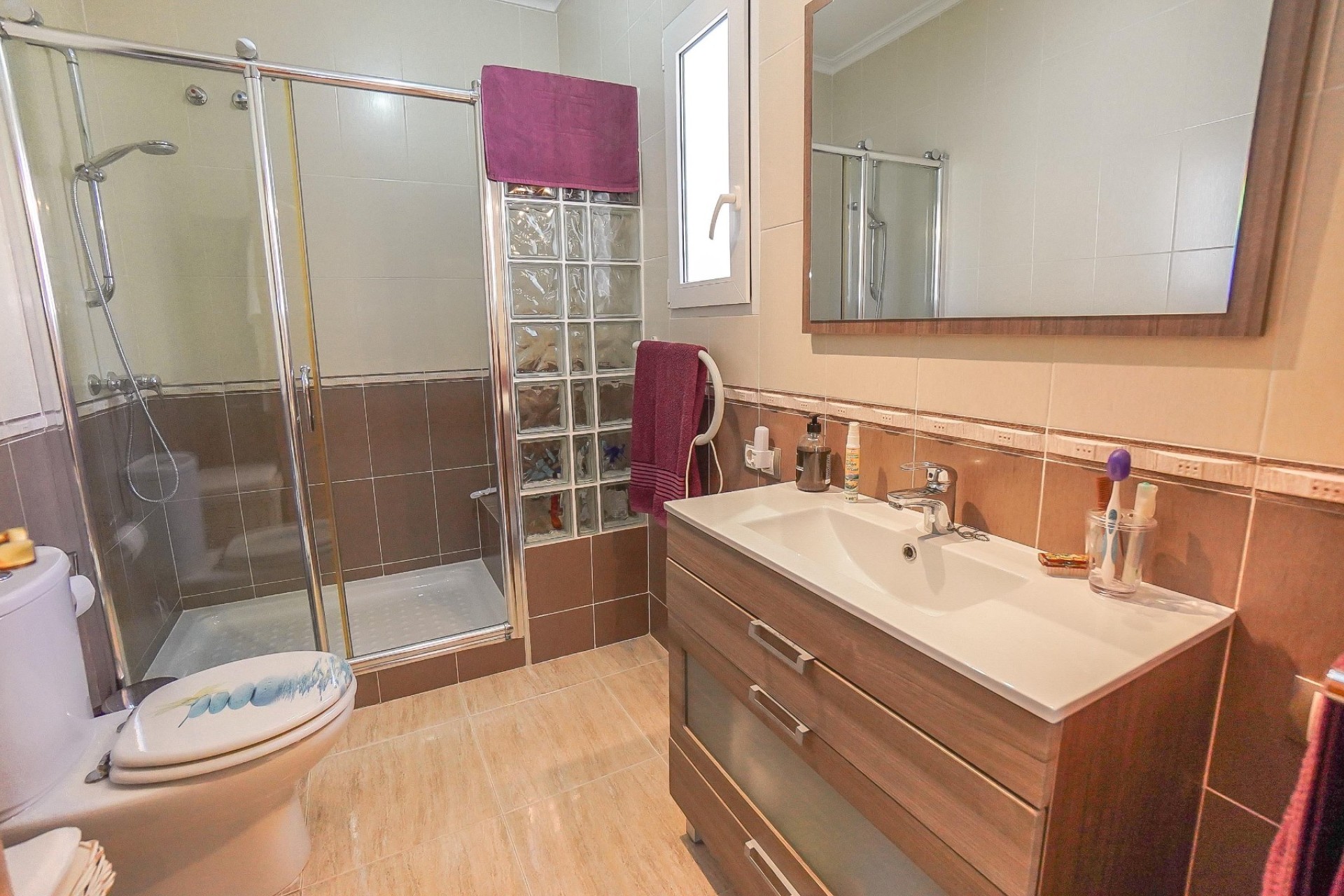 Resale - Independent Villa - La Marina - Urb. La Marina