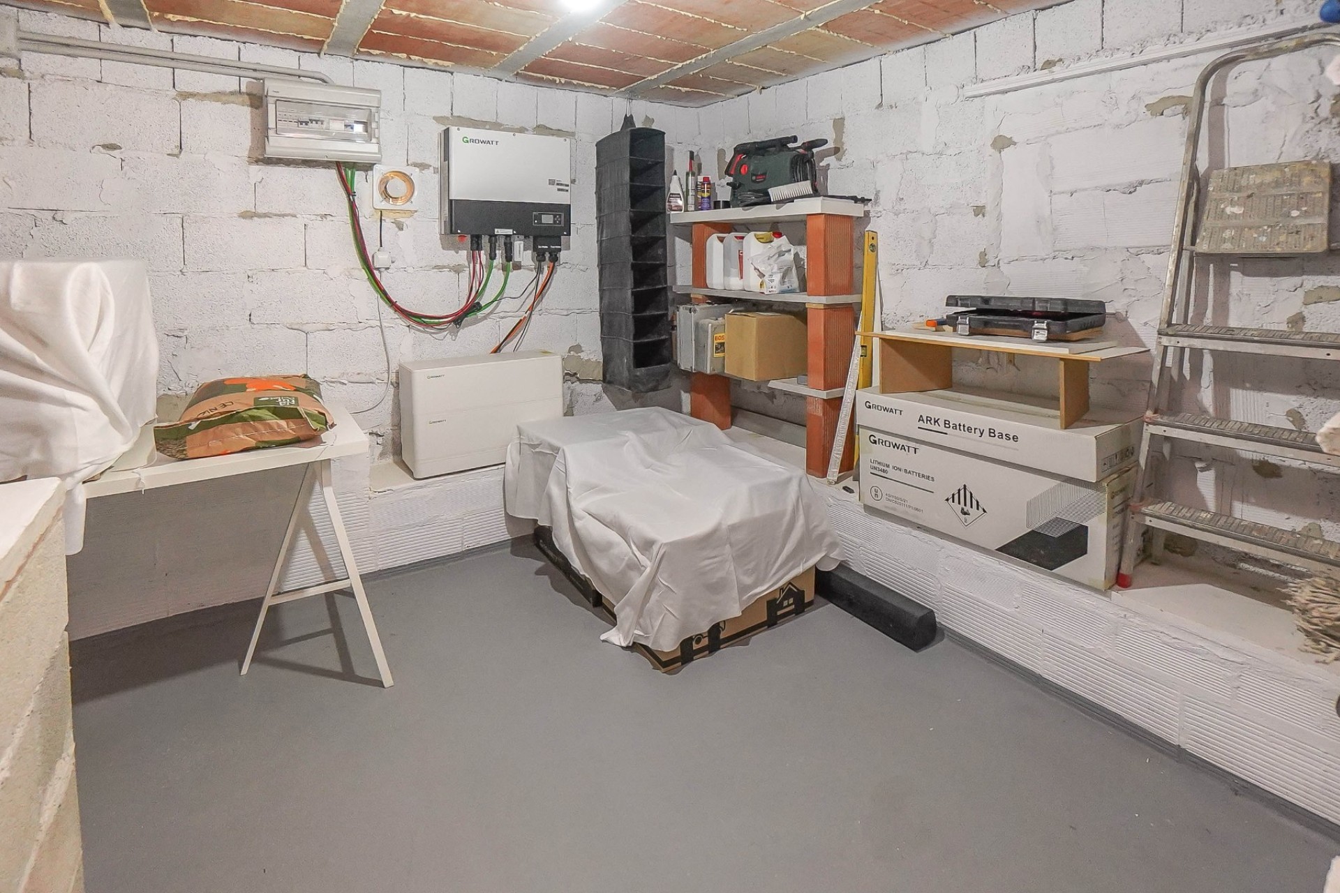 Resale - Independent Villa - La Marina - Urb. La Marina