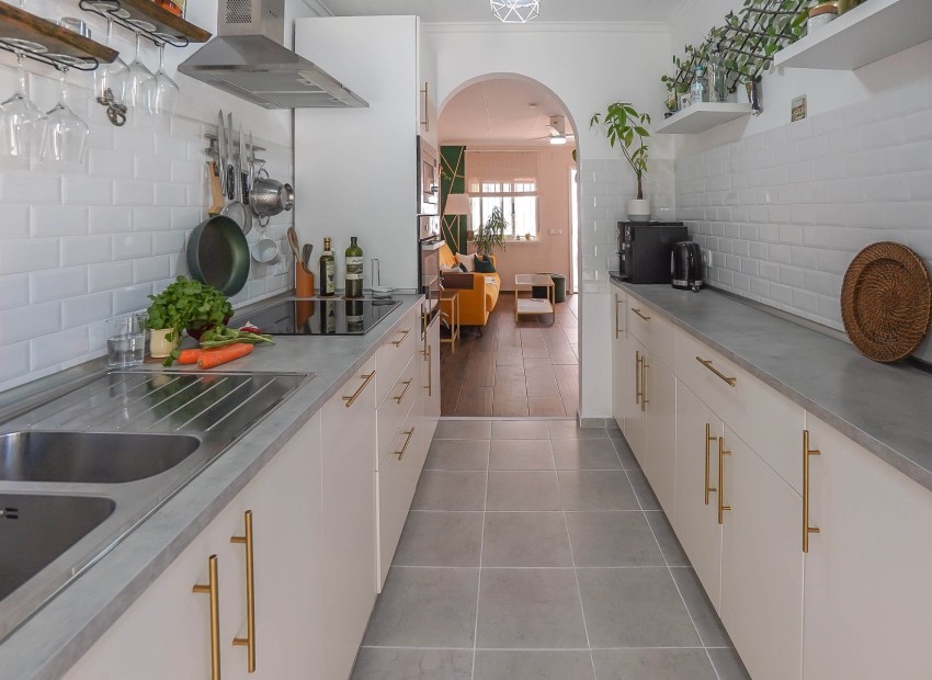 Resale - Independent Villa - La Marina - Urb. La Marina
