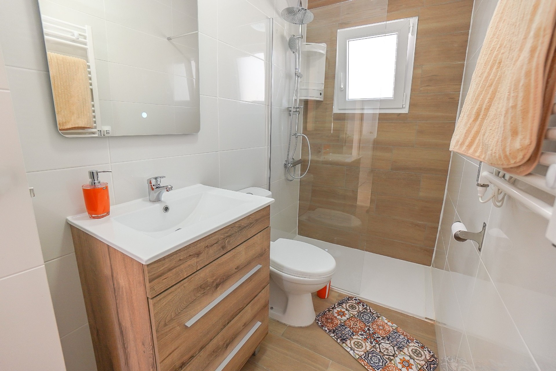 Resale - Independent Villa - La Marina - Urb. La Marina