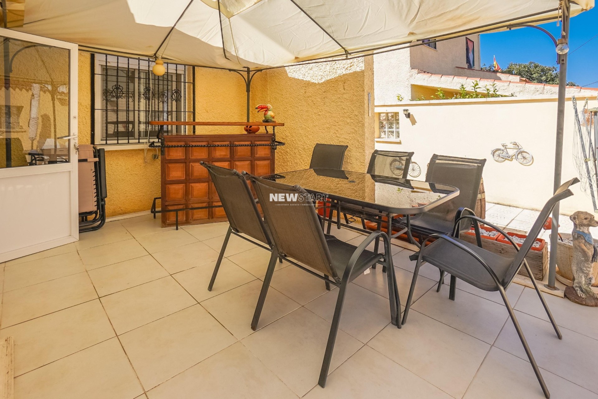 Resale -  - La Marina - Urb. La Marina