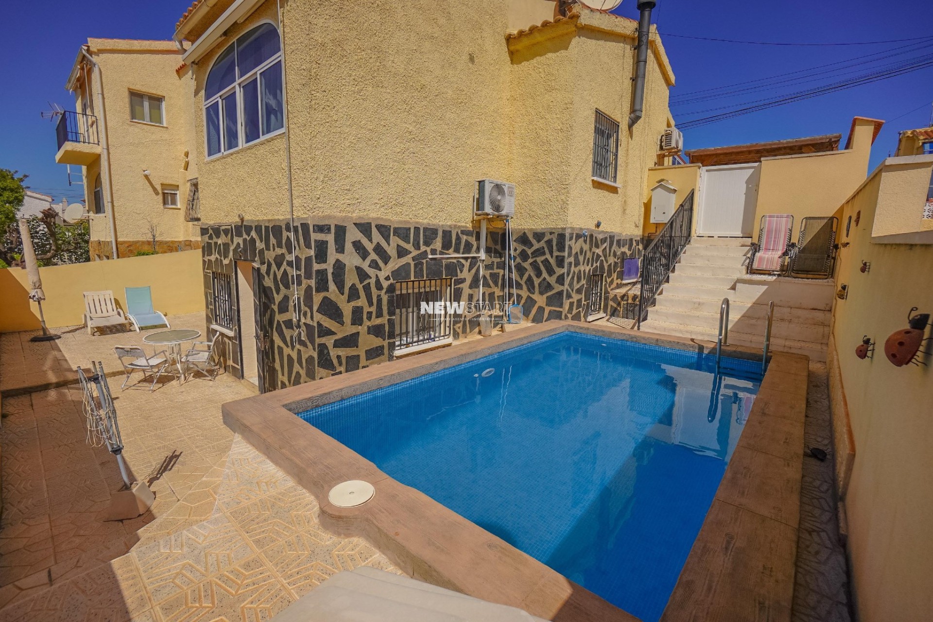 Resale -  - La Marina - Urb. La Marina