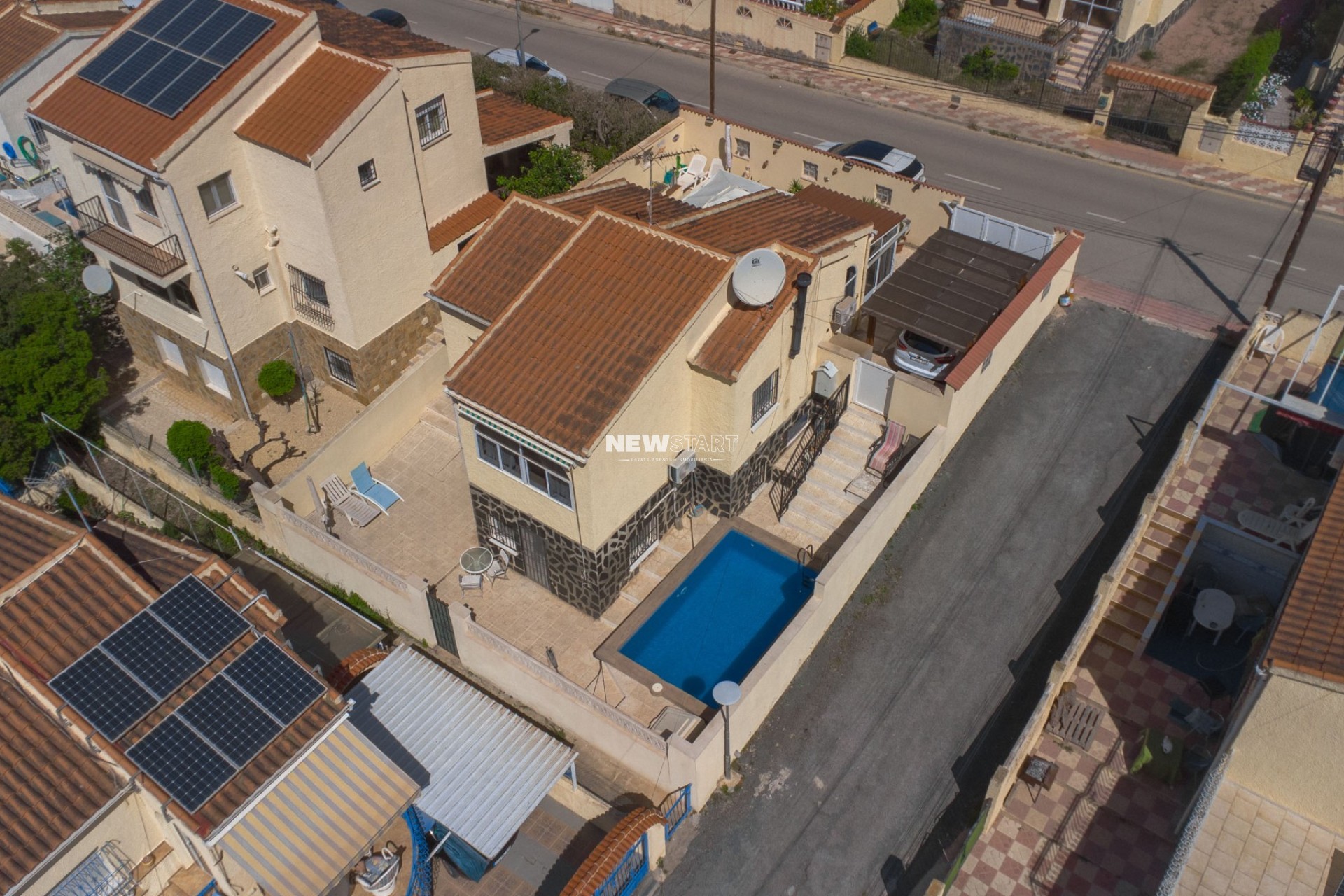 Resale -  - La Marina - Urb. La Marina