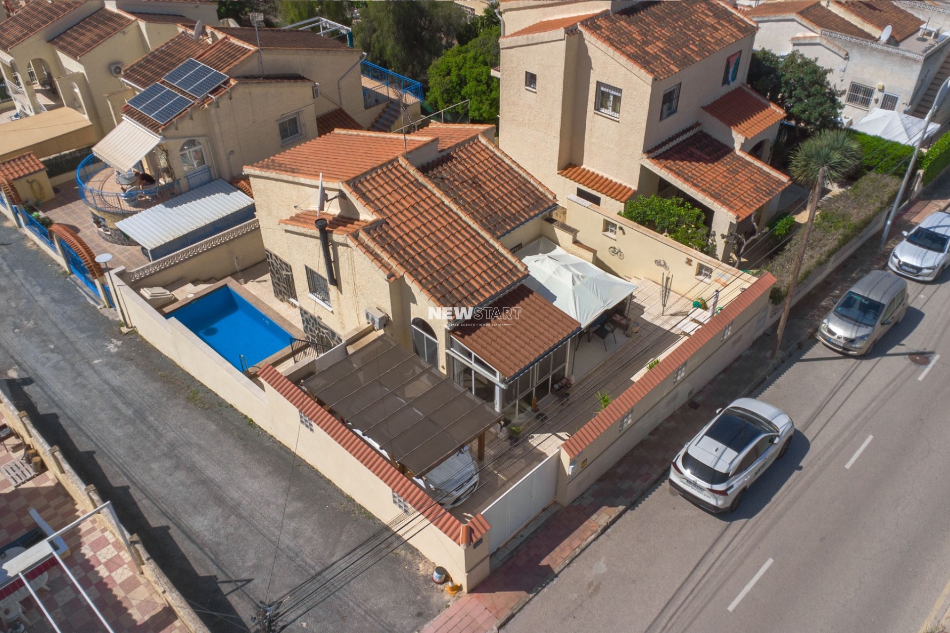 Resale -  - La Marina - Urb. La Marina