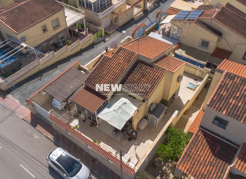 Resale -  - La Marina - Urb. La Marina