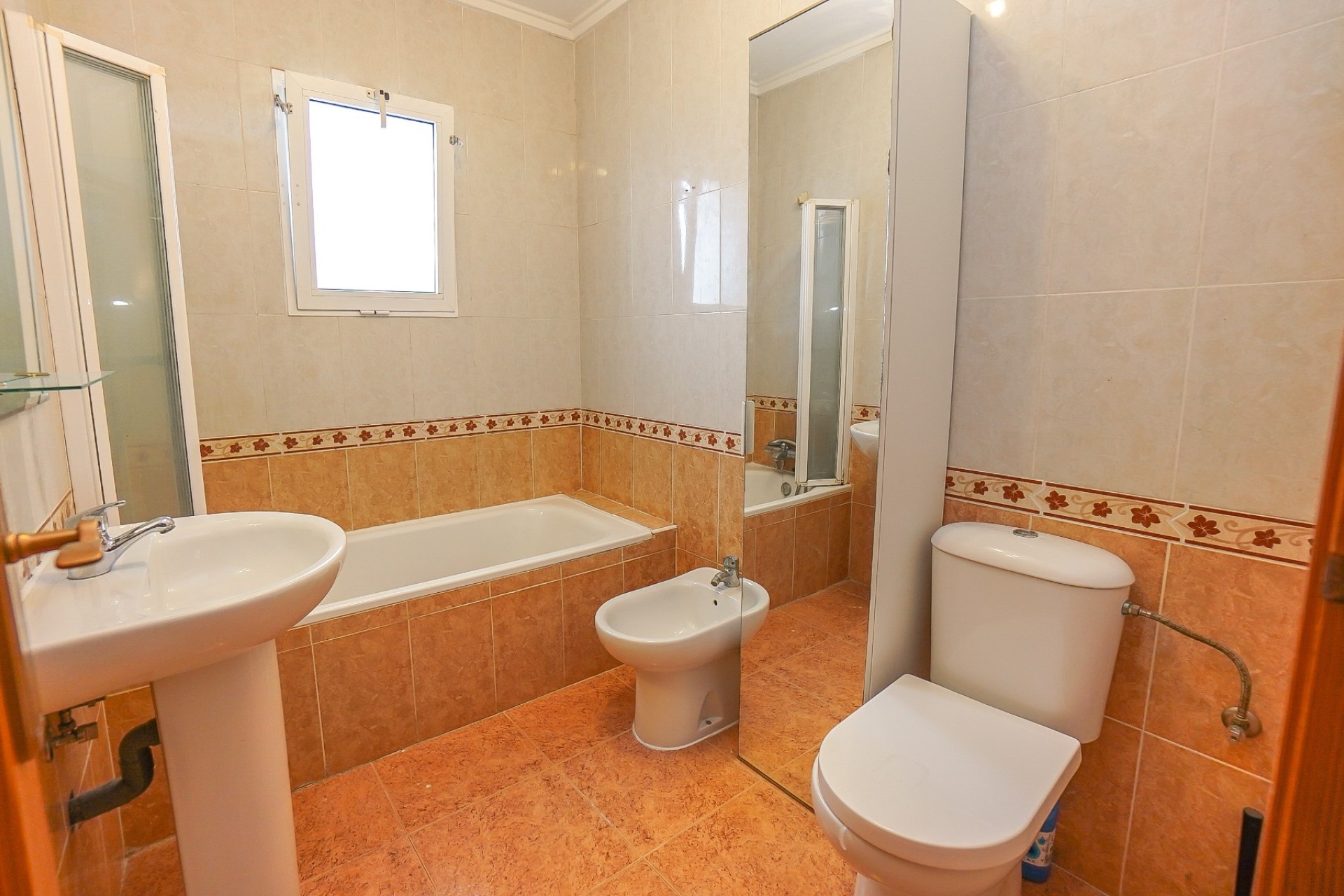 Resale - Quad - Julia - La Marina - Urb. La Marina