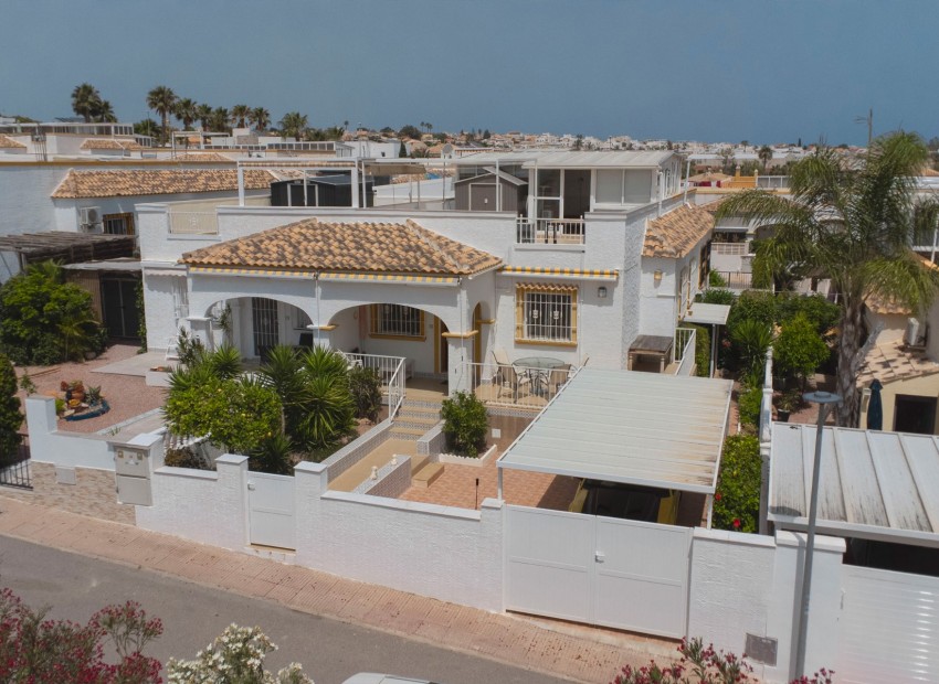Resale - Quad - Julia - La Marina - Urb. La Marina