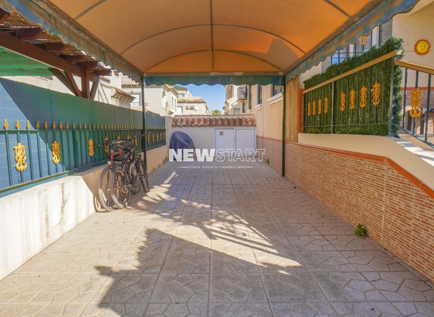 Resale - Quad - La Marina - Urb. El Oasis