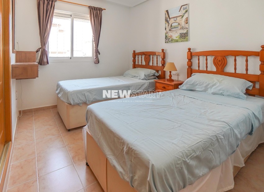 Resale - Quad - La Marina - Urb. La Escuera