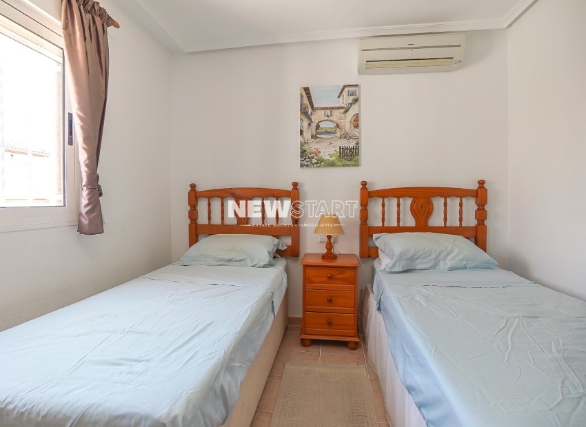 Resale - Quad - La Marina - Urb. La Escuera
