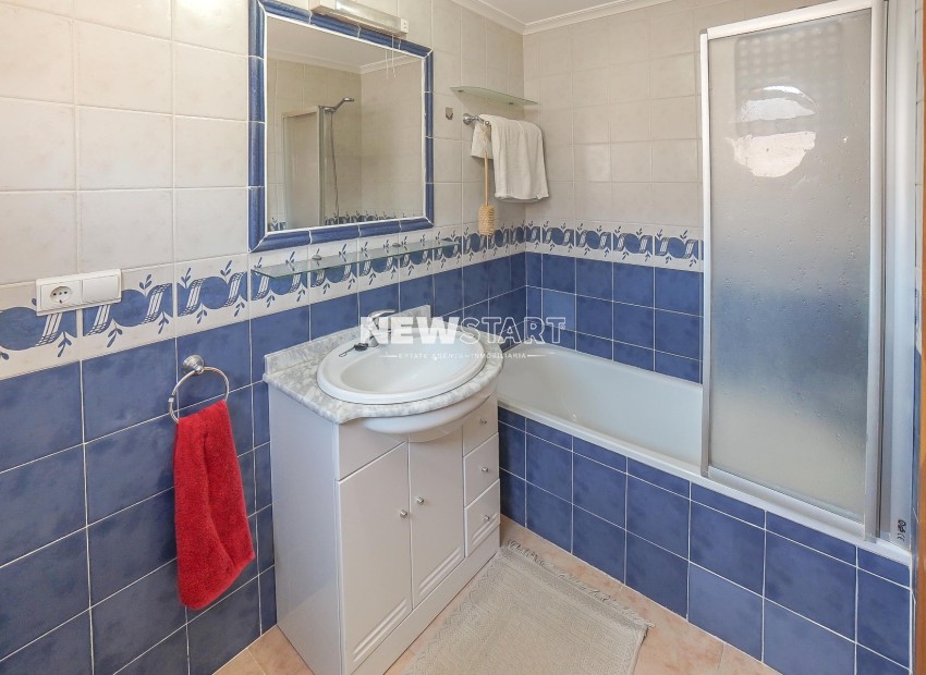 Resale - Quad - La Marina - Urb. La Escuera