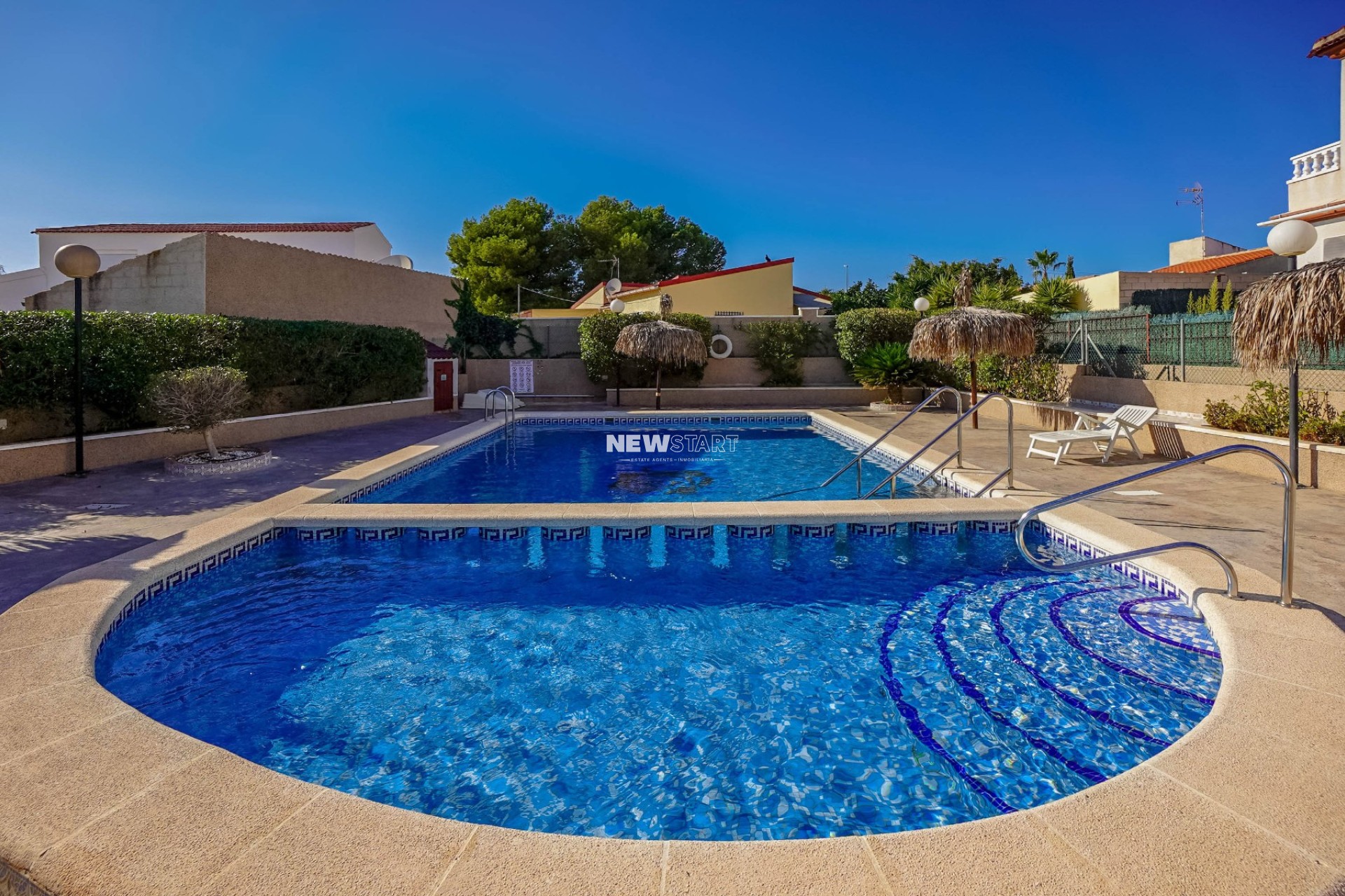 Resale - Quad - La Marina - Urb. La Escuera