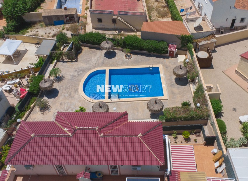 Resale - Quad - La Marina - Urb. La Escuera