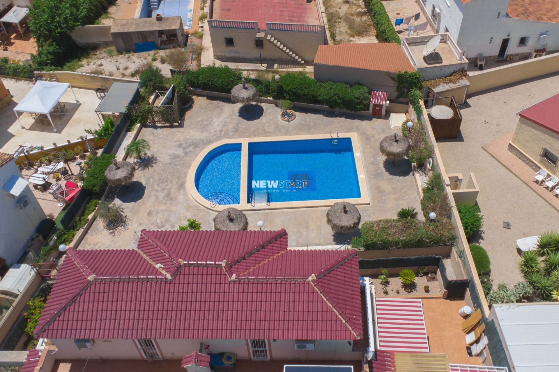 Resale - Quad - La Marina - Urb. La Escuera