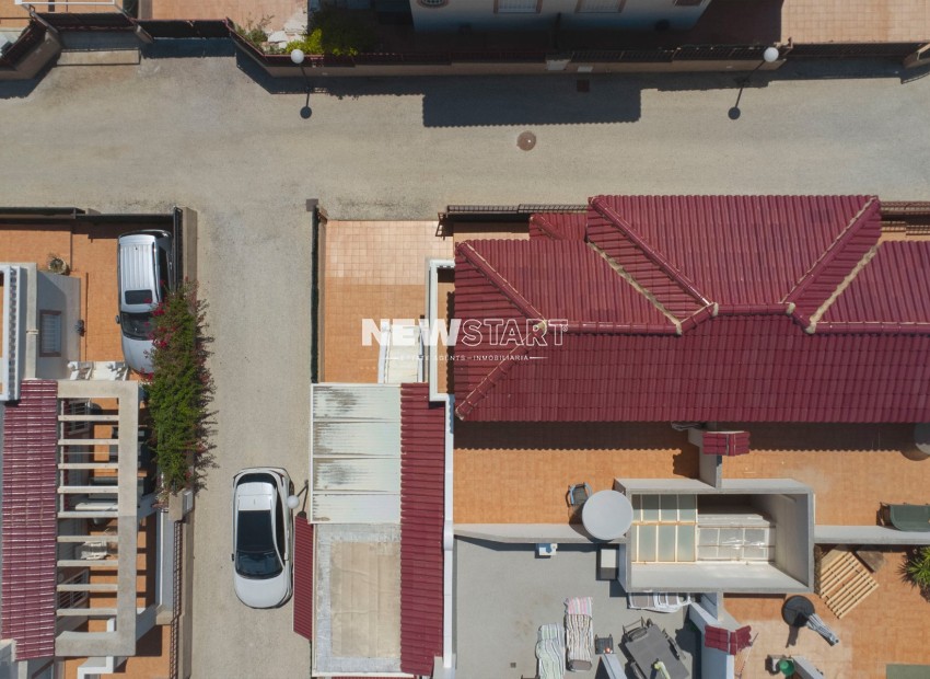 Resale - Quad - La Marina - Urb. La Escuera