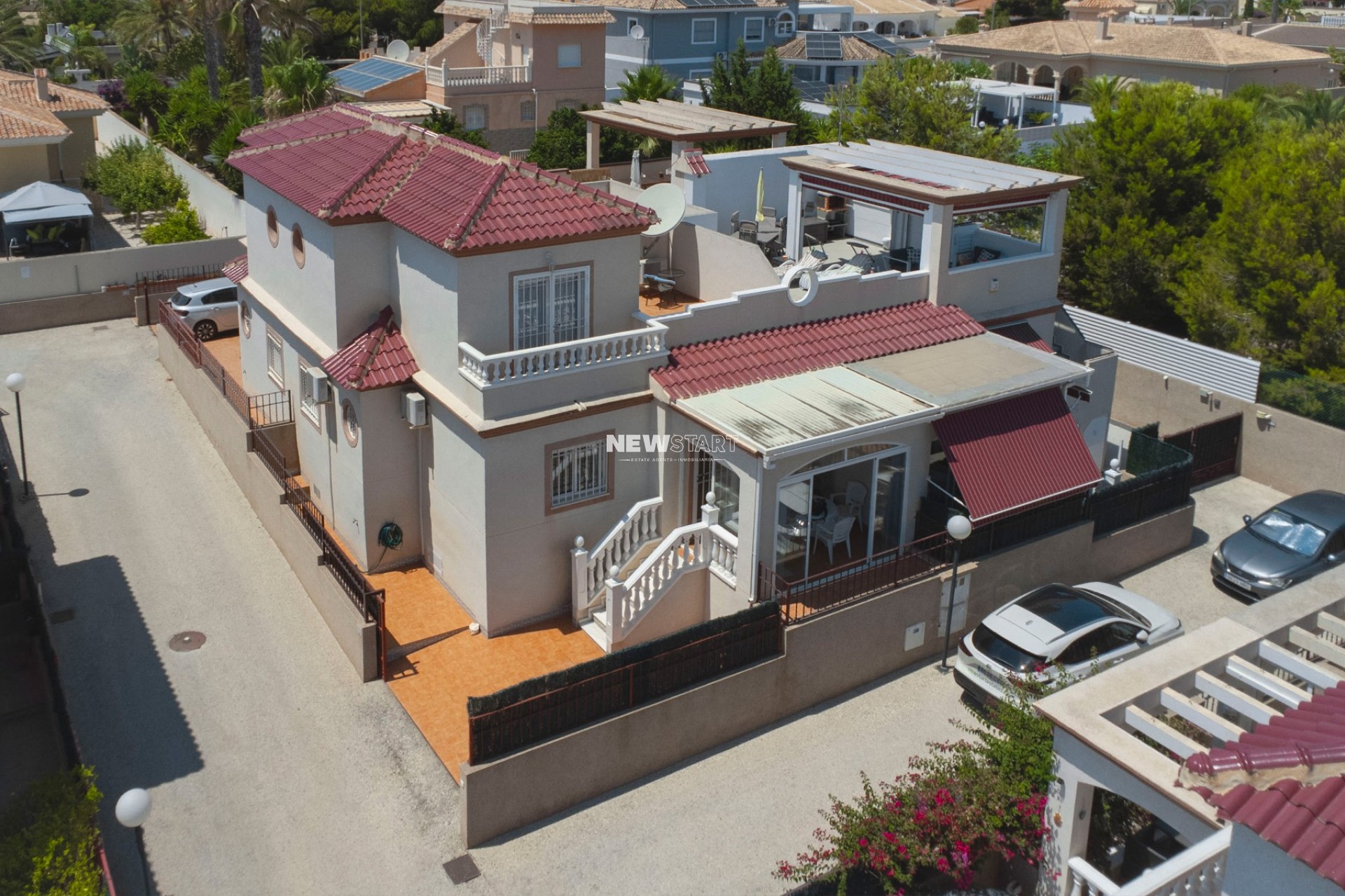 Resale - Quad - La Marina - Urb. La Escuera