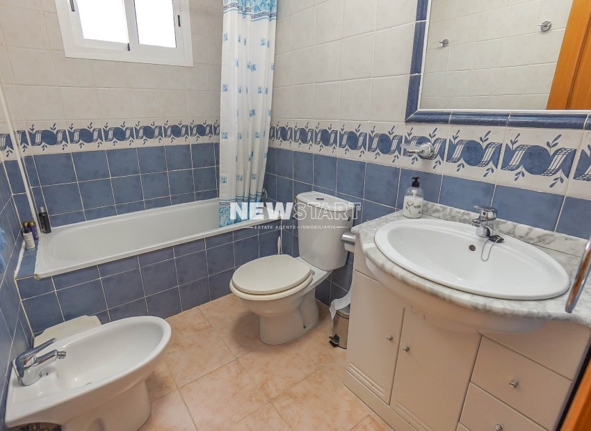 Resale - Quad - La Marina - Urb. La Marina