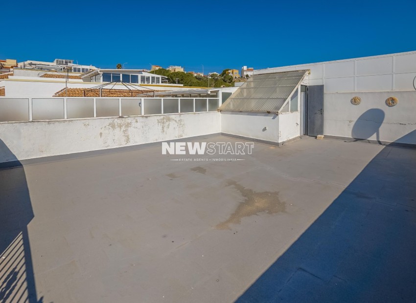 Resale - Quad - La Marina - Urb. La Marina