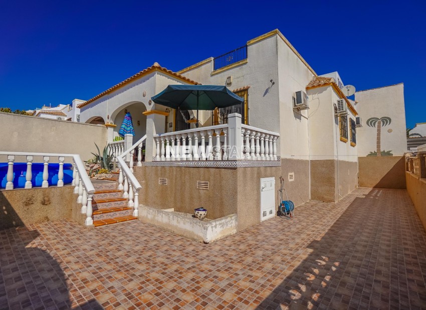 Resale - Quad - La Marina - Urb. La Marina