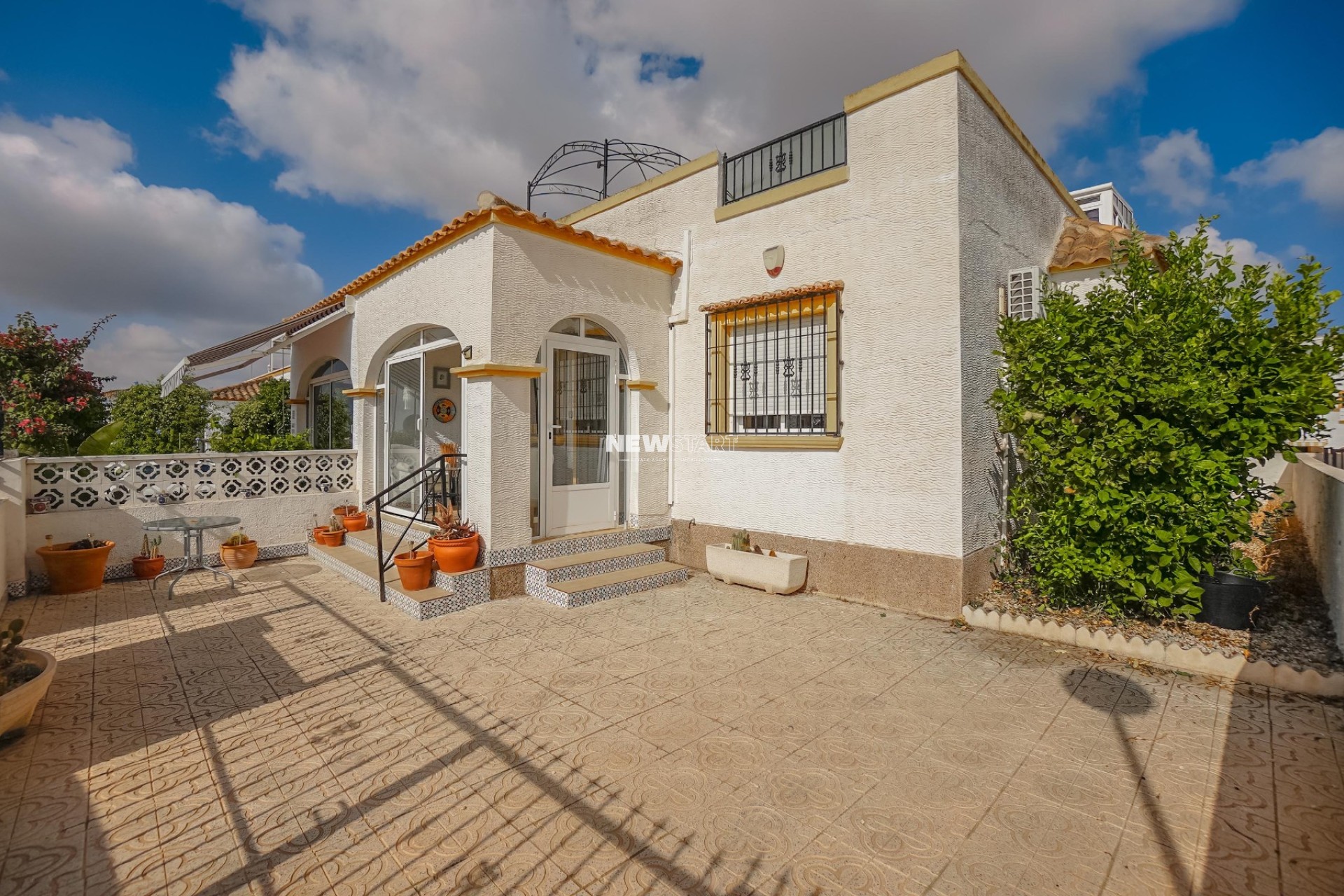 Resale - Quad - La Marina - Urb. La Marina