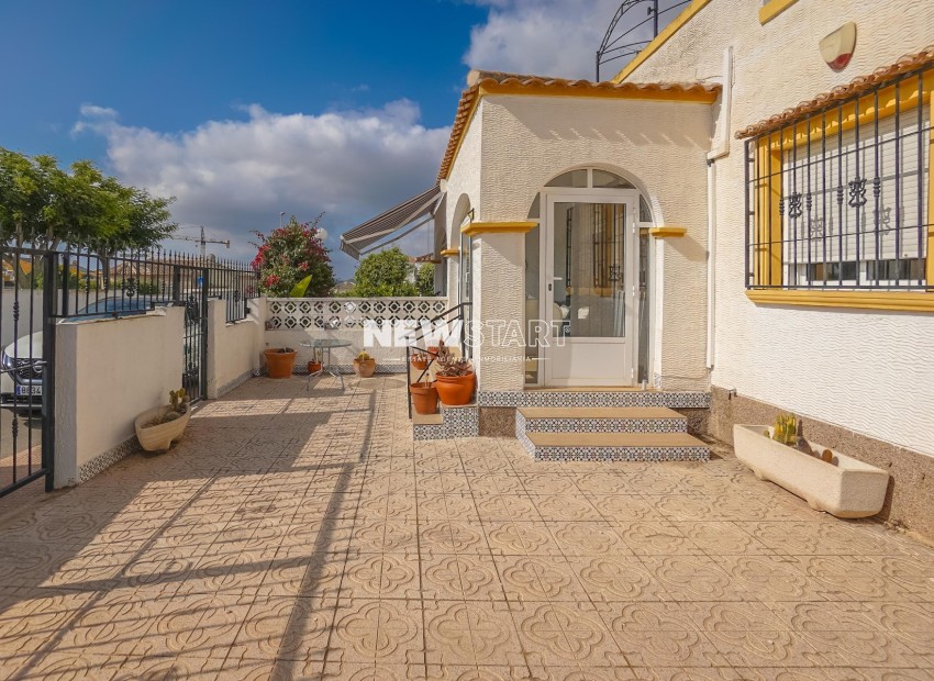 Resale - Quad - La Marina - Urb. La Marina