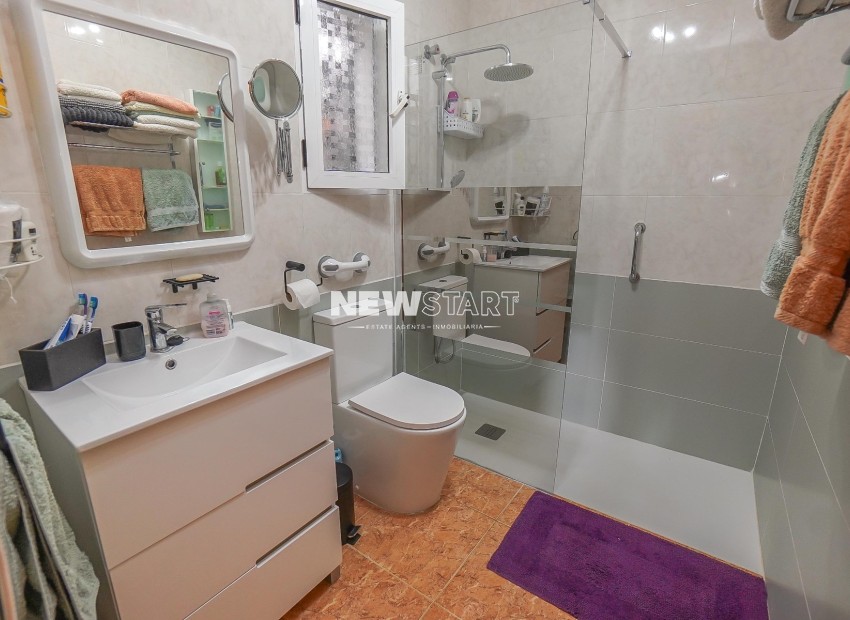 Resale - Quad - La Marina - Urb. La Marina