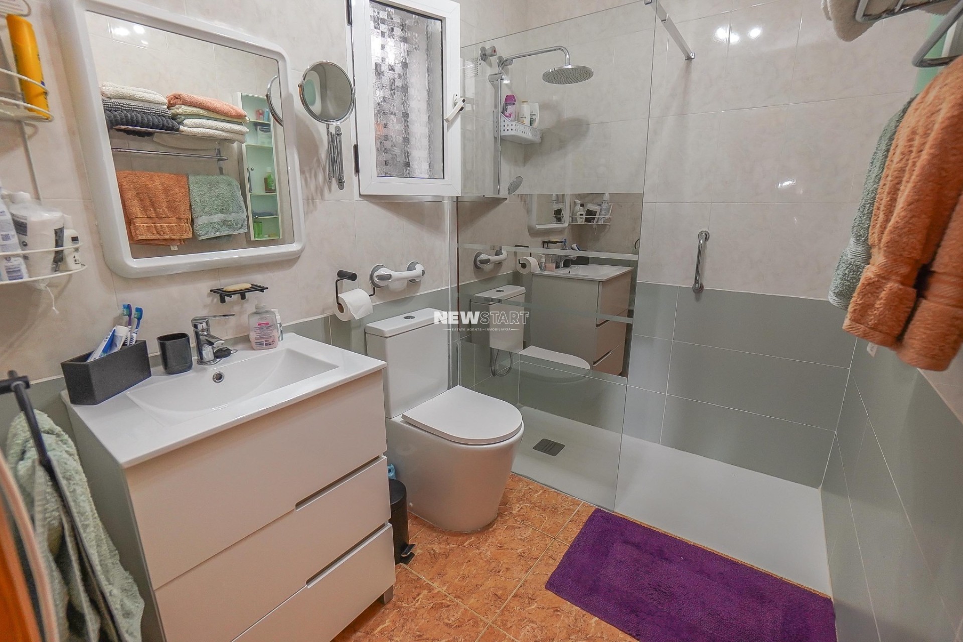 Resale - Quad - La Marina - Urb. La Marina