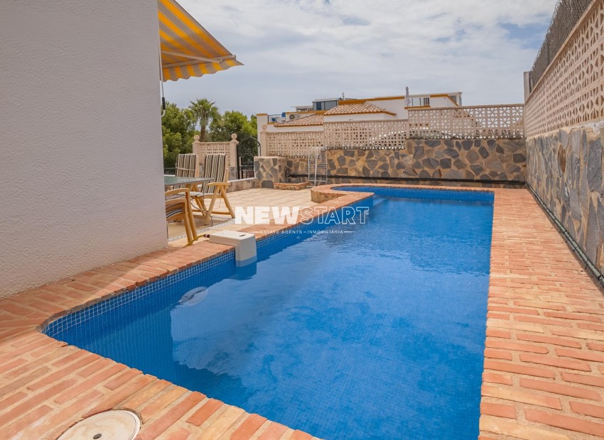 Resale - Quad - La Marina - Urb. La Marina
