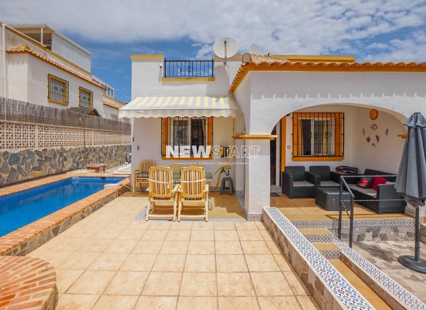 Resale - Quad - La Marina - Urb. La Marina