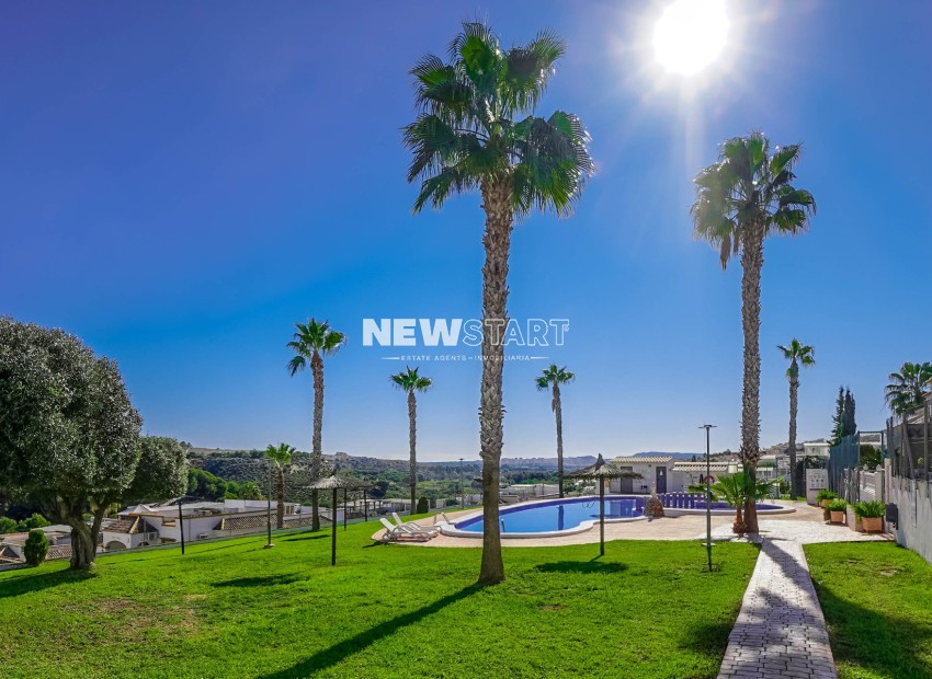 Resale - Quad - La Marina - Urb. La Marina