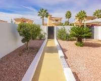 Resale - Quad - La Marina - Urb. La Marina